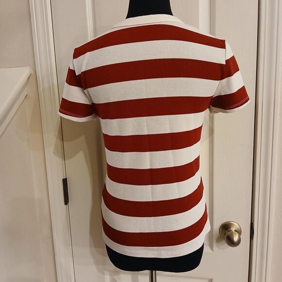 90s-inspired American Eagle AE Waffle Hey Baby Tee Campus Red Stripes L - Picture 2 of 4